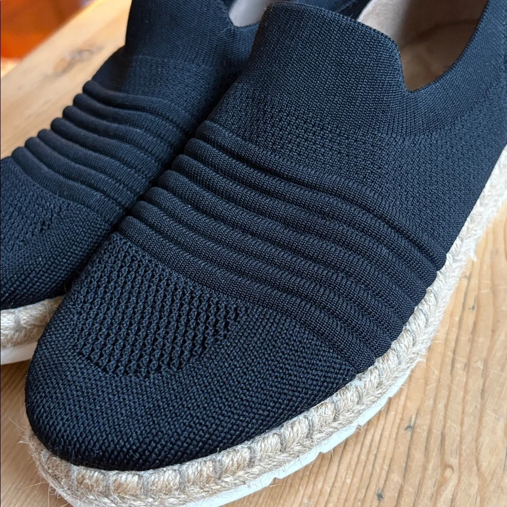 Adrienne Vittadini Niko slip-on sneakers black fabric woven espadrille Size 10